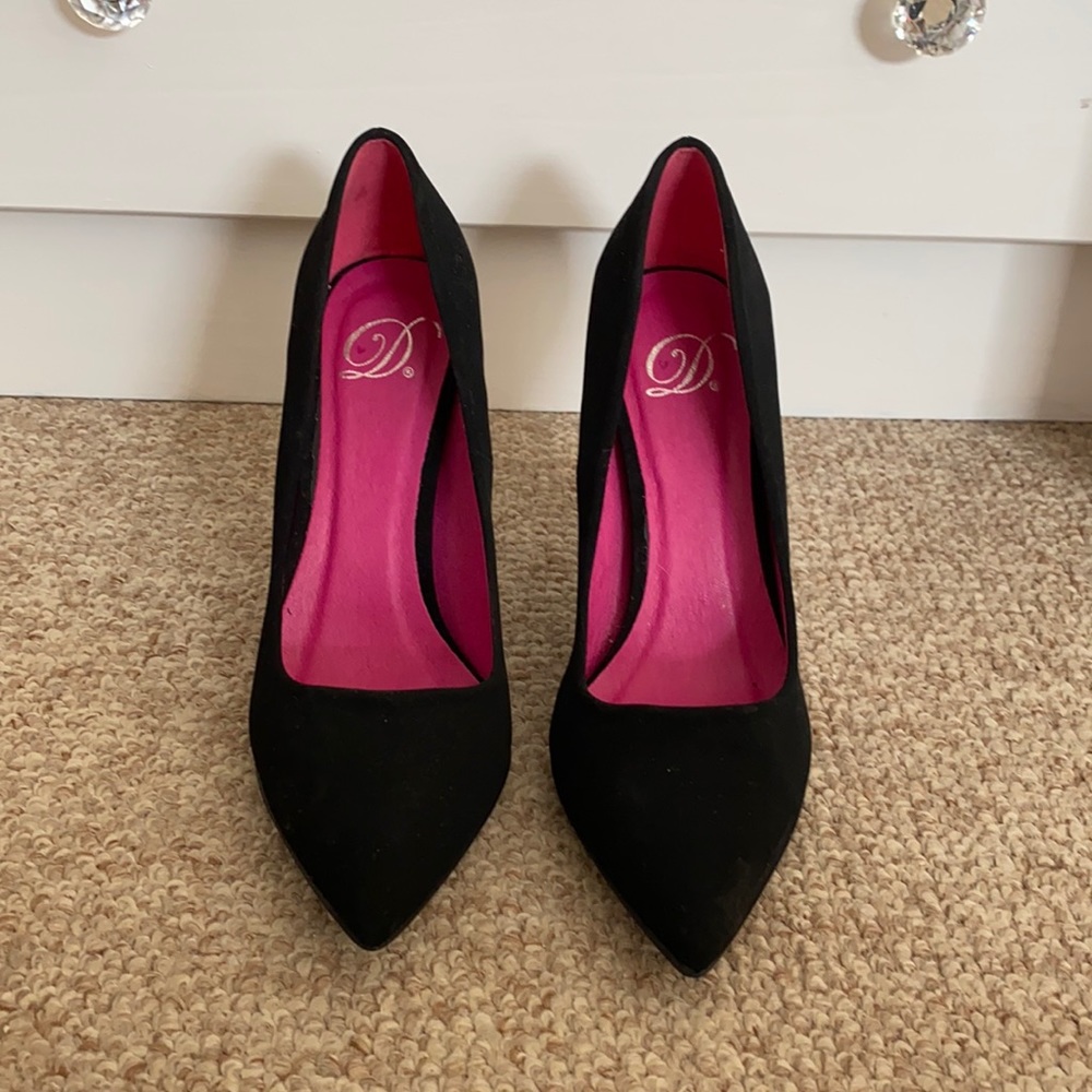 Black suede heels